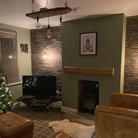 Lovely Semi-beach 2x Pubs -5 Min Walk-pets Welcome-parking-garden Dom wakacyjny *